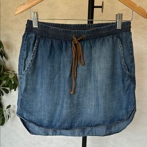 Cloth & Stone Chambray Mini Skirt with Pockets